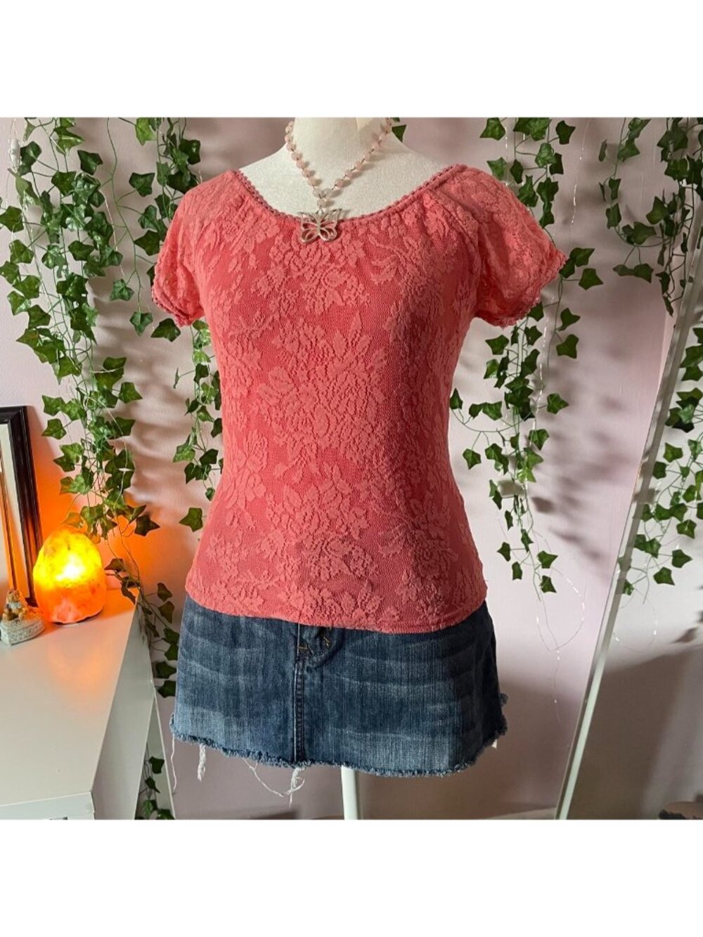 Vintage 90s Garage pink floral lacy short sleeved top